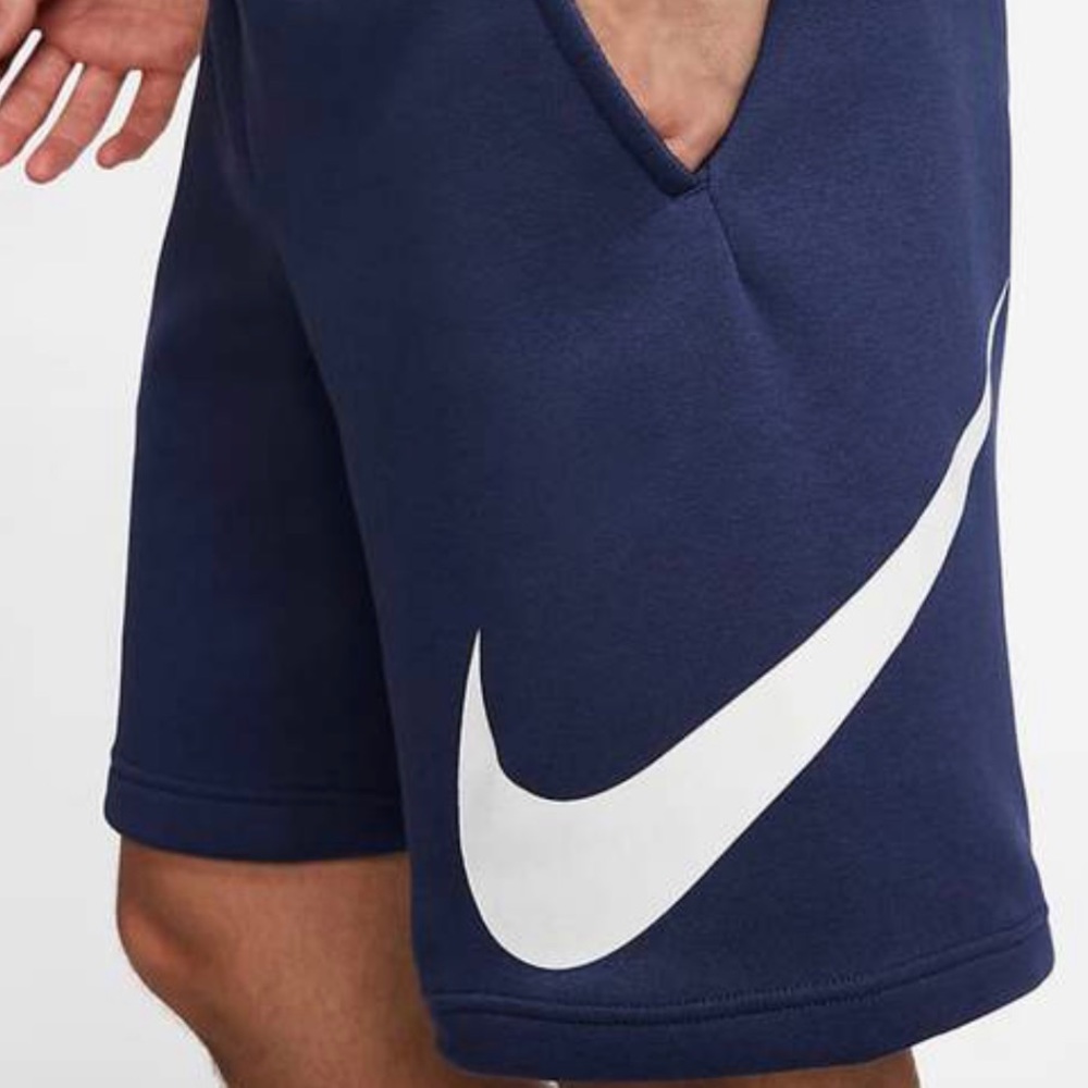 Nike Sportwear Club Men’s Graphic Shorts - Lg